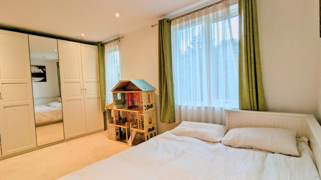 Holiday home 3 Bedroom House In Camberwell