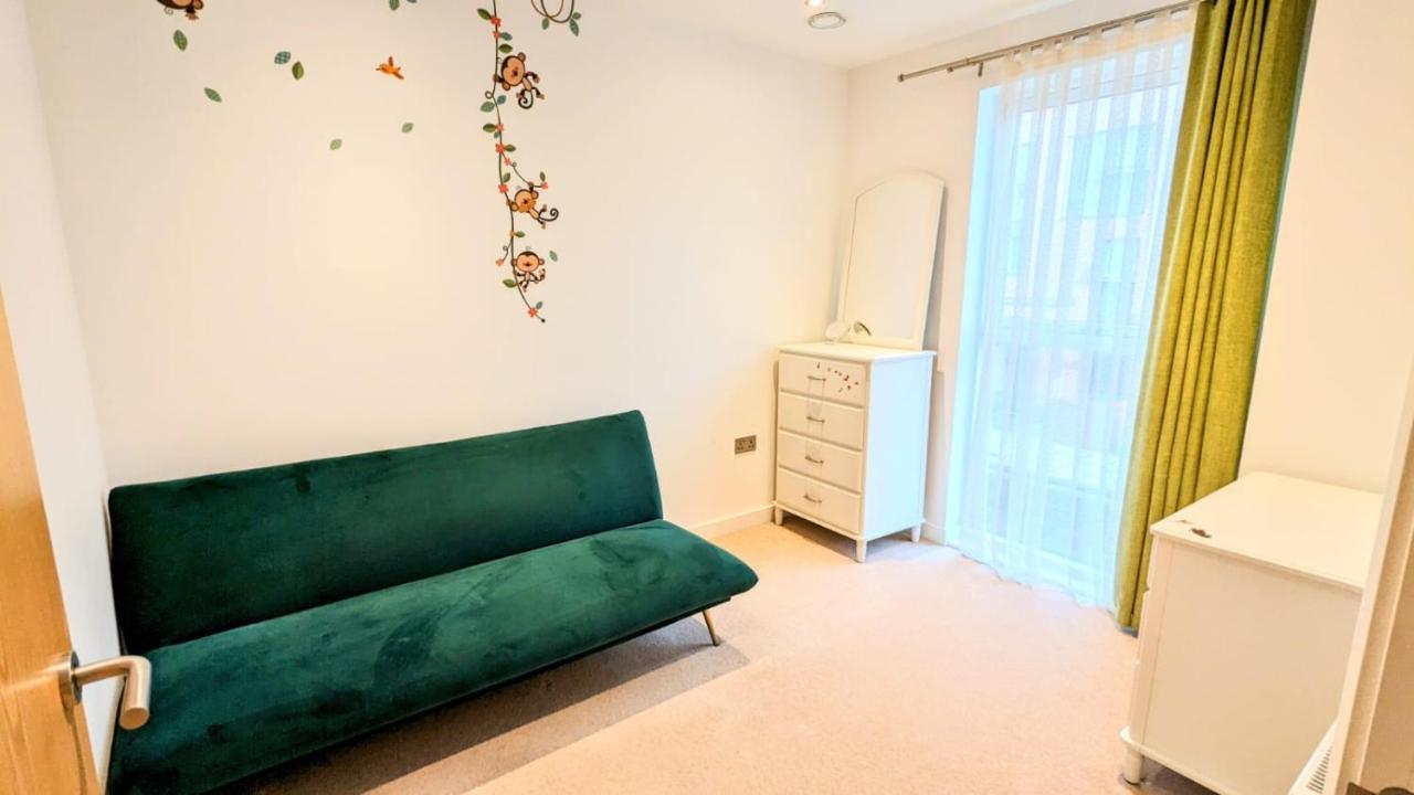 3 Bedroom House In Camberwell * London