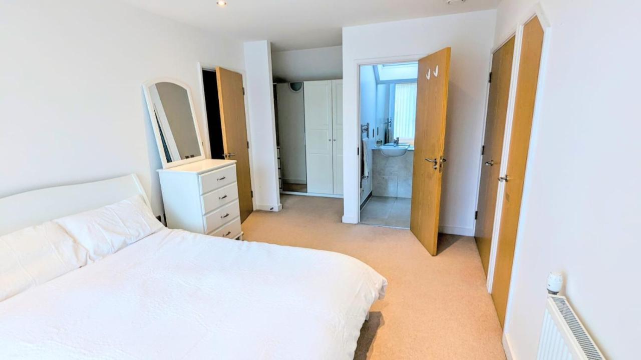 3 Bedroom House In Camberwell Holiday home *