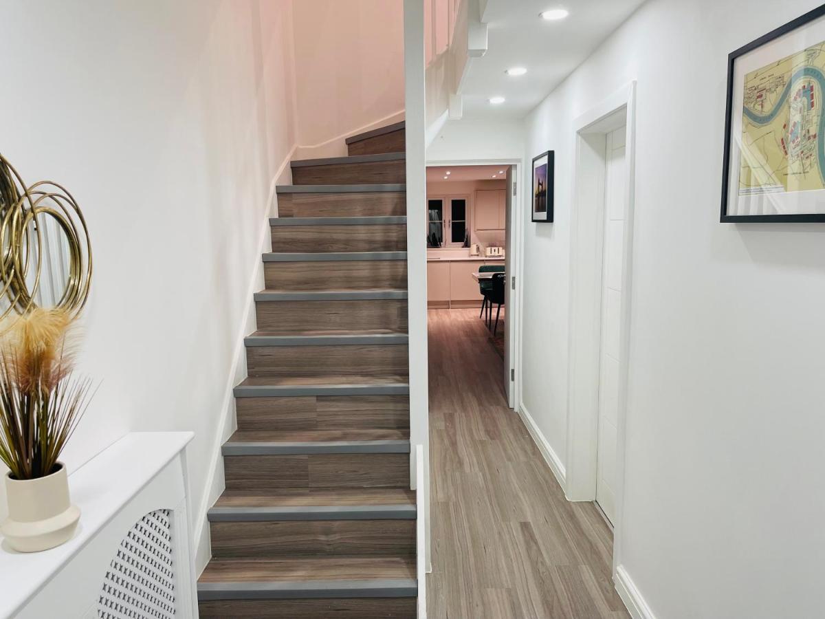 Riverside Premium En Double E14 Guest house *