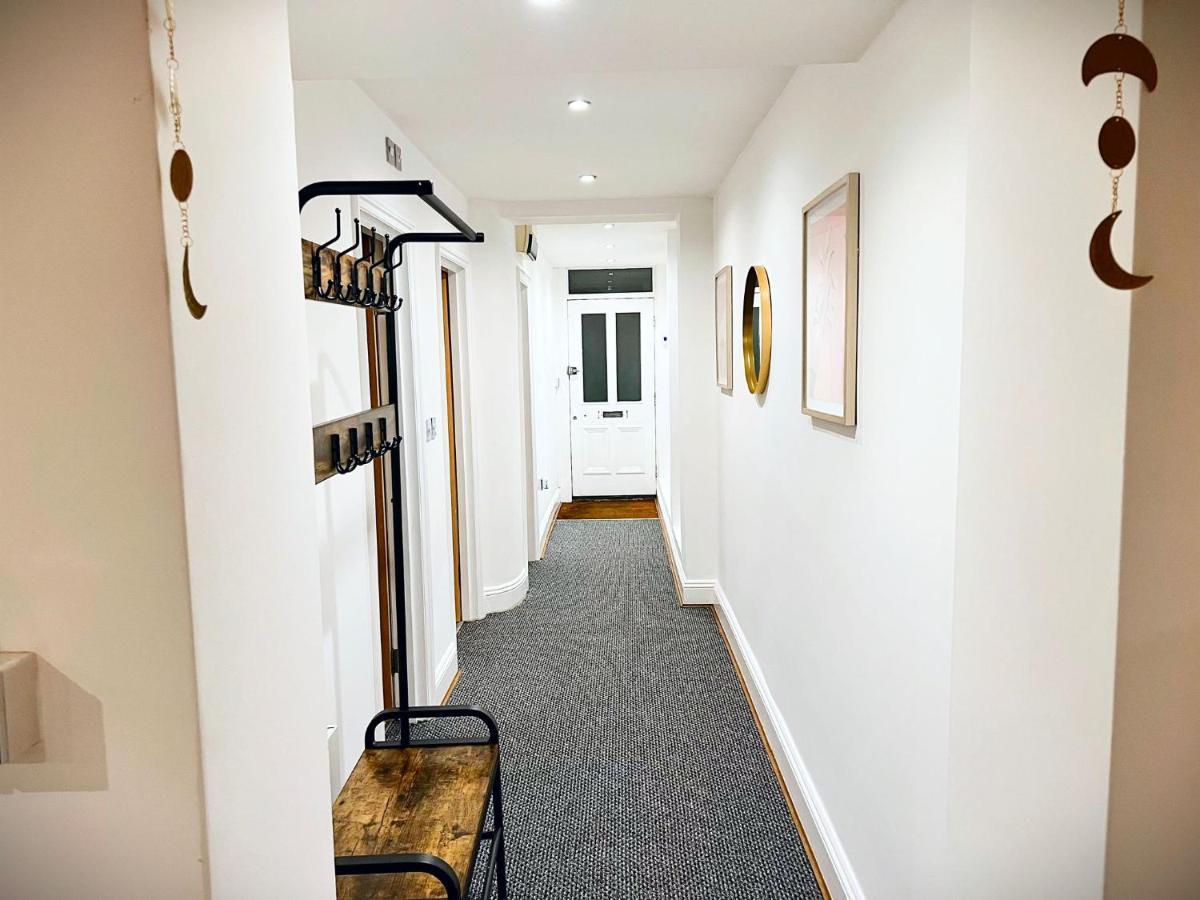 Comfy 2 Bed With Private Garden,battersea Ldn Appartement *