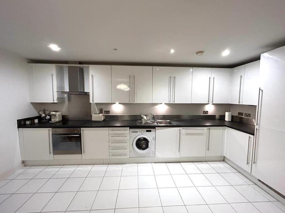 Apartment O2 Excel Airport
