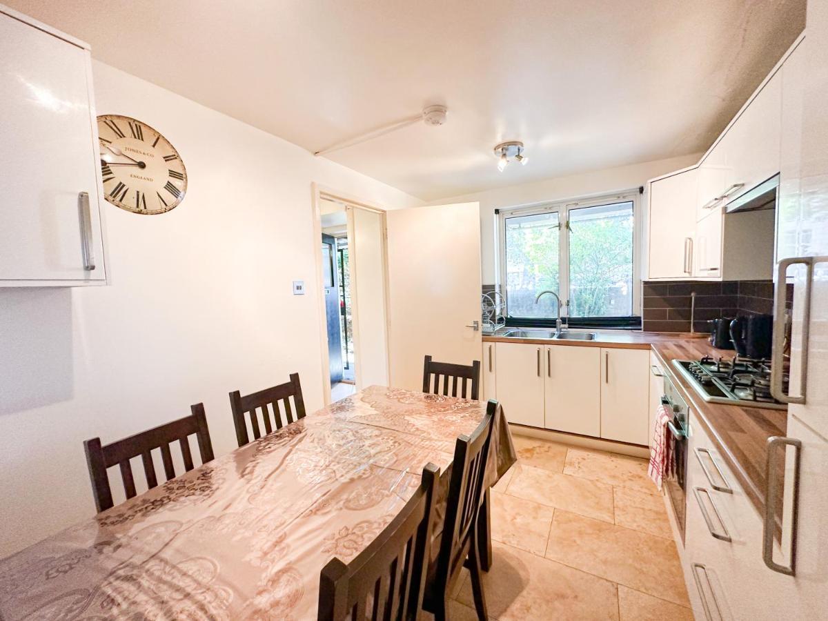 36 O'leary Square Apartment