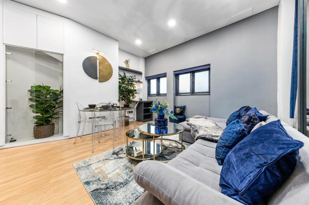 Harrods Knightsbridge 2 Bedroom Flat Kb15 London