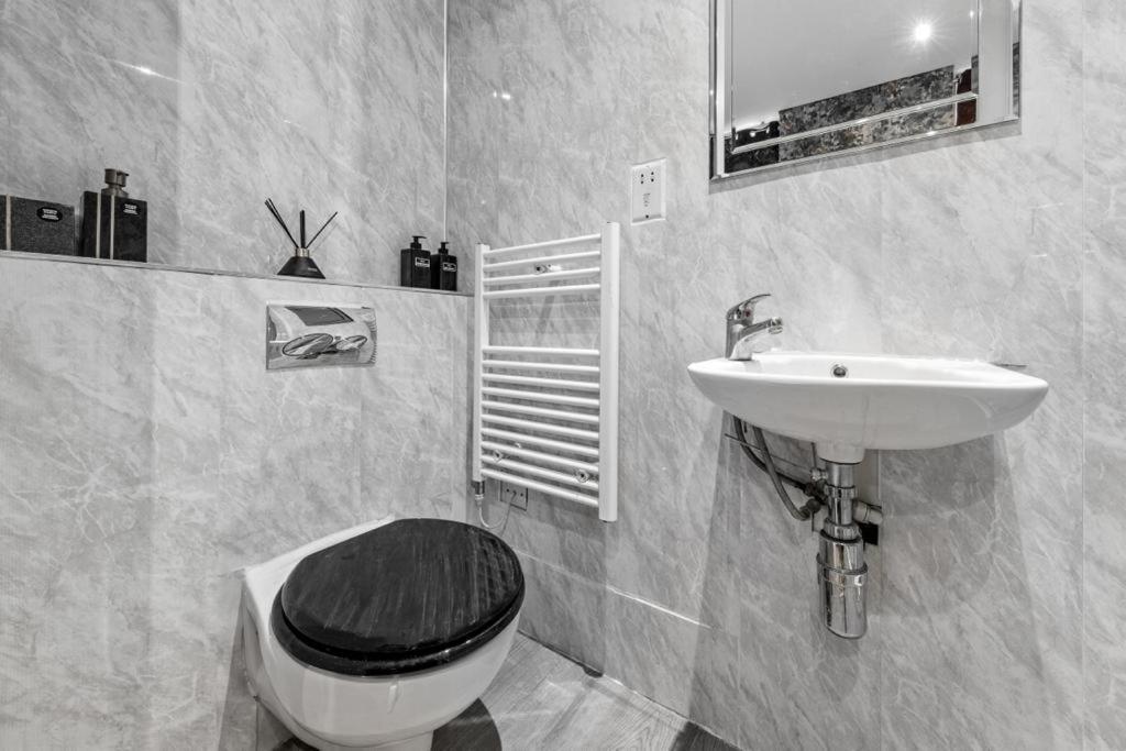 Harrods Knightsbridge 2 Bedroom Flat Kb15 * London