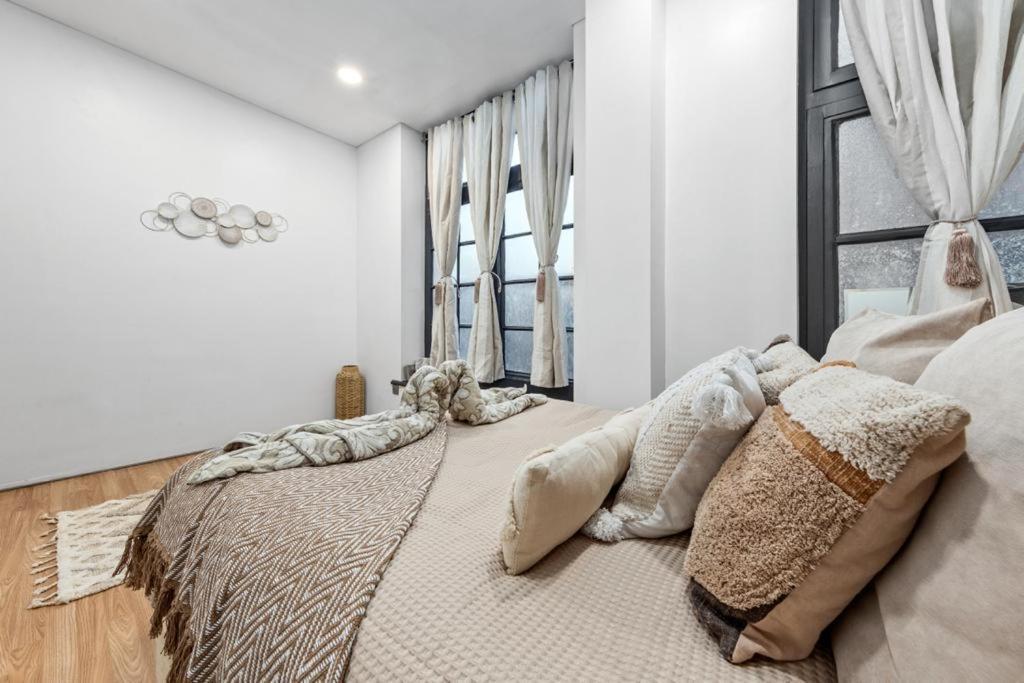 Harrods Knightsbridge 2 Bedroom Flat Kb15 London