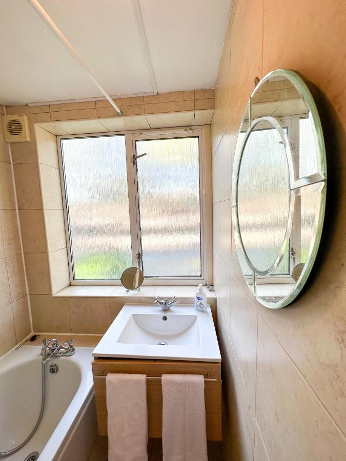 36 O'leary Square * London