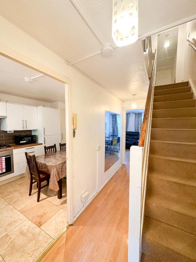 36 O'leary Square Apartment London