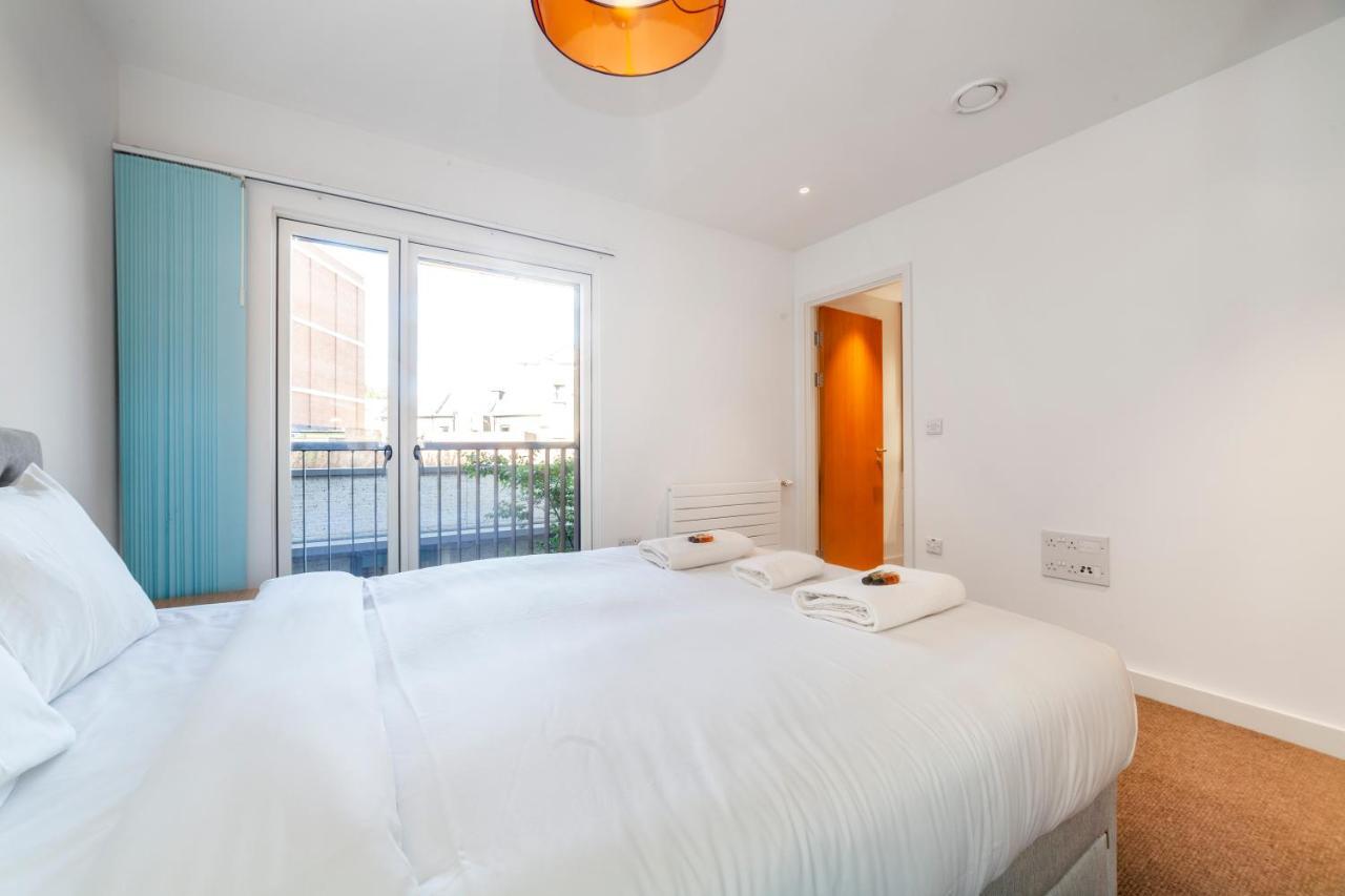 Amazing 3bdr Duplex Wbalcony East Apartment London