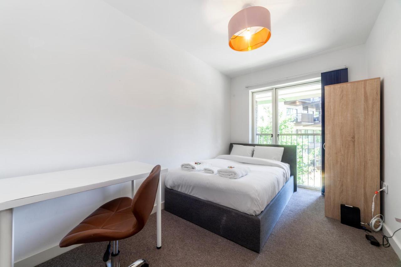 Amazing 3bdr Duplex Wbalcony East * London