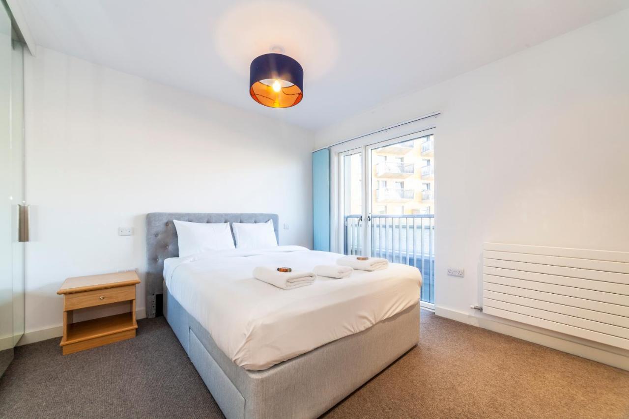 Apartment Amazing 3bdr Duplex Wbalcony East London