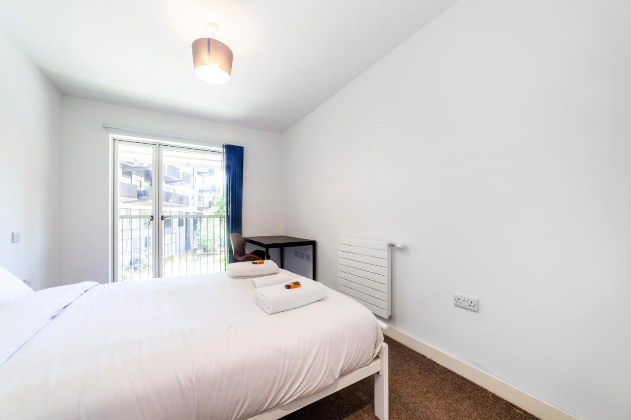 Amazing 3bdr Duplex Wbalcony East * London