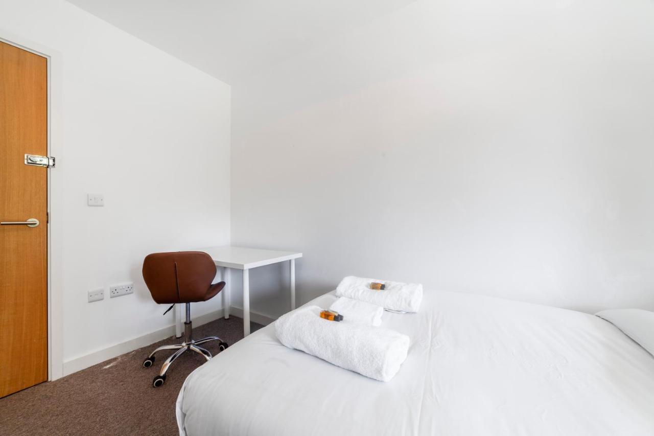 Apartment Amazing 3bdr Duplex Wbalcony East *