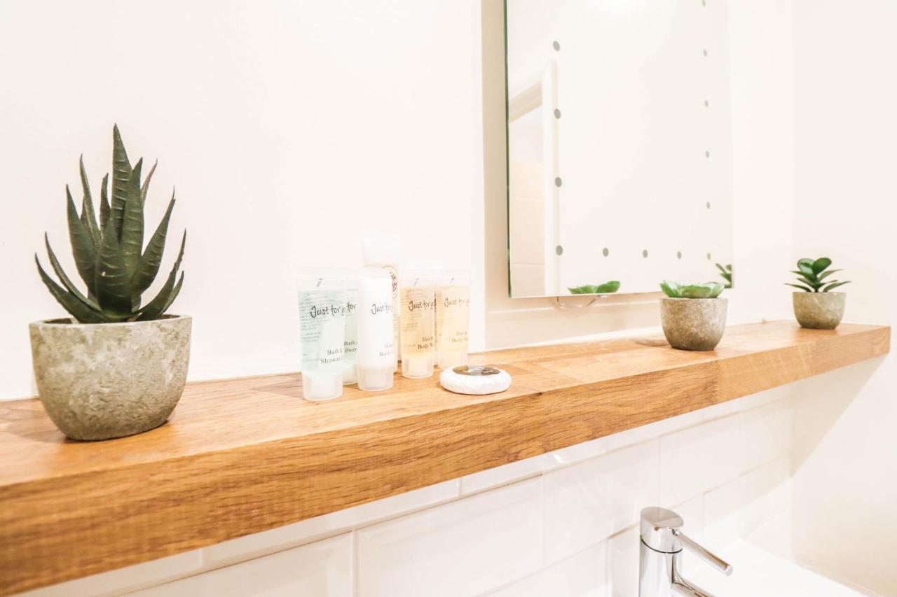 Apartamento Right By Oval Station 2-Bed Flat ! Free Wifi! Londres