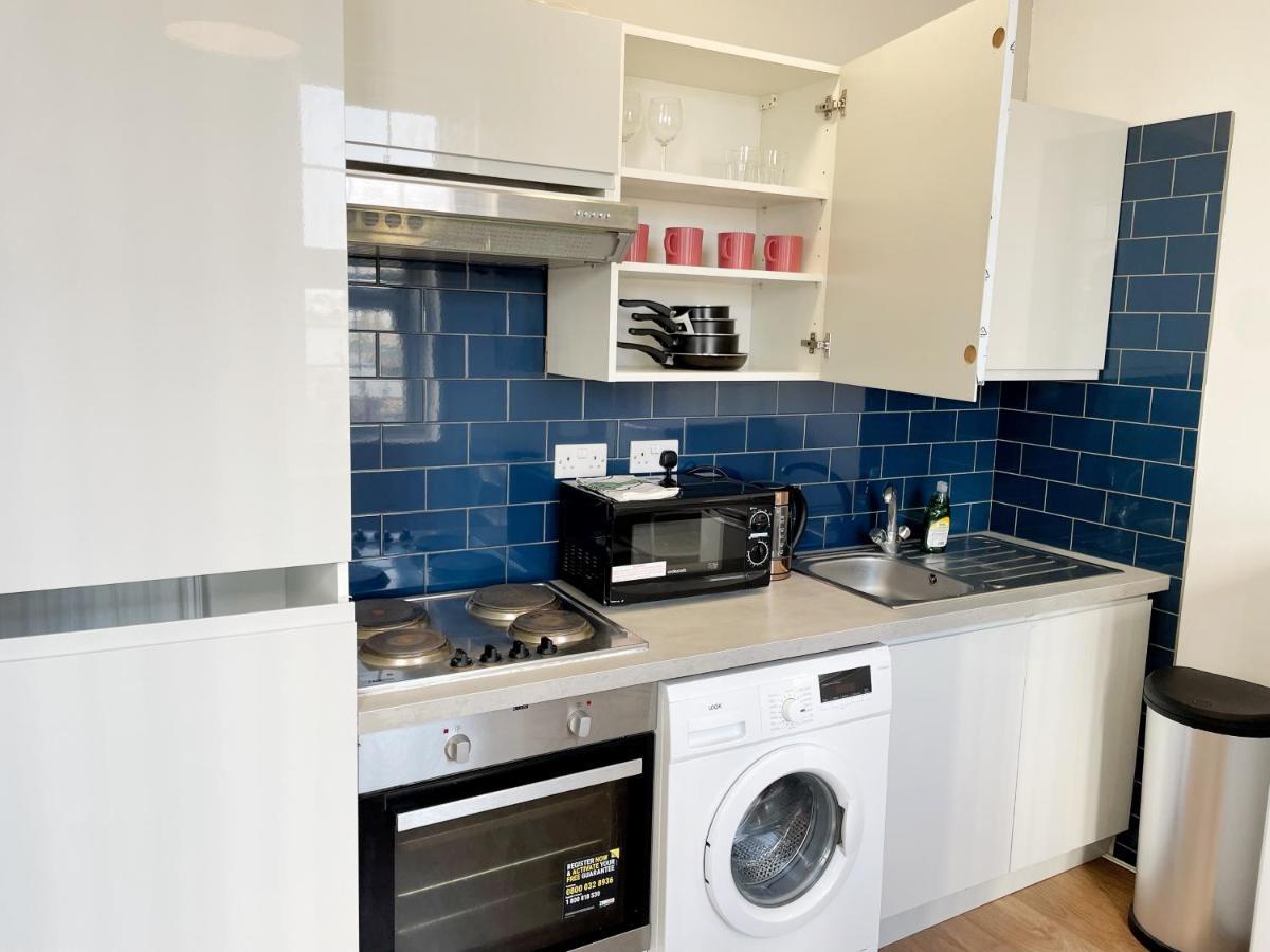 1 Bedroom Gem, Prime Location. London