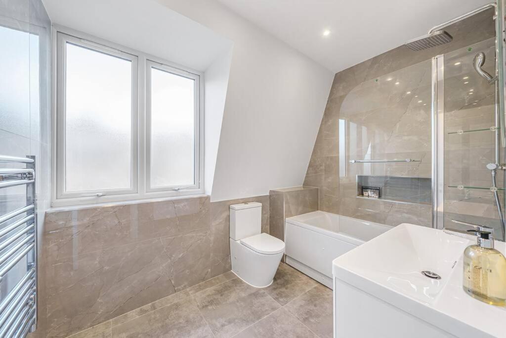 Appartement Tranquil 2-bed Oasis In Tooting 20 Min To Central Londen
