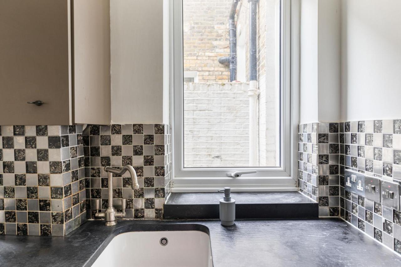 Charming 1 Bed Flat W Courtyard In * Londres