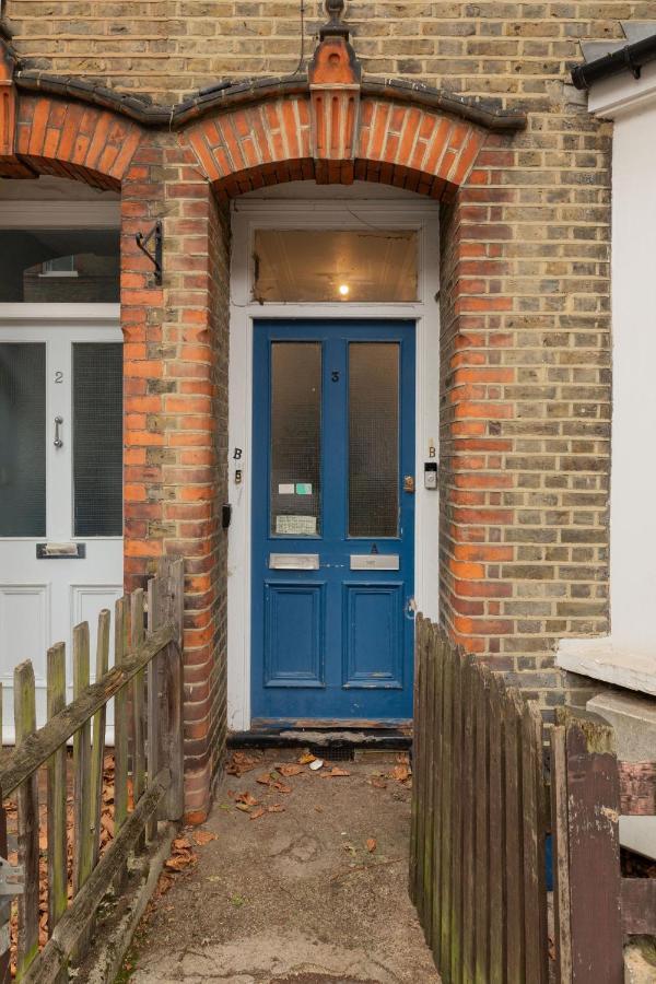 Charming 1 Bed Flat W Courtyard In *