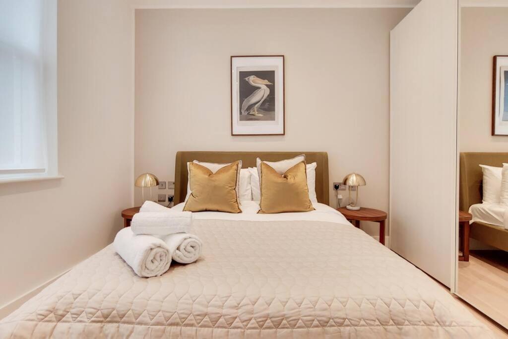 Apartment 11 Borough - Bright & Spacious 2-bed Near Bridge *