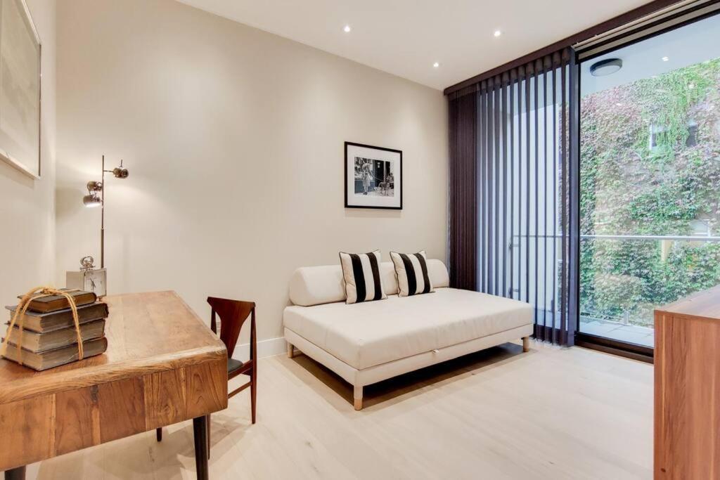 Apartment 11 Borough - Bright & Spacious 2-bed Near Bridge London
