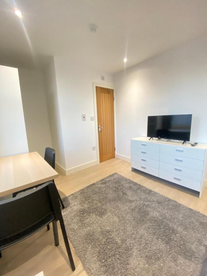 Gjestgiverier Cozy En-suite Near Stratford London