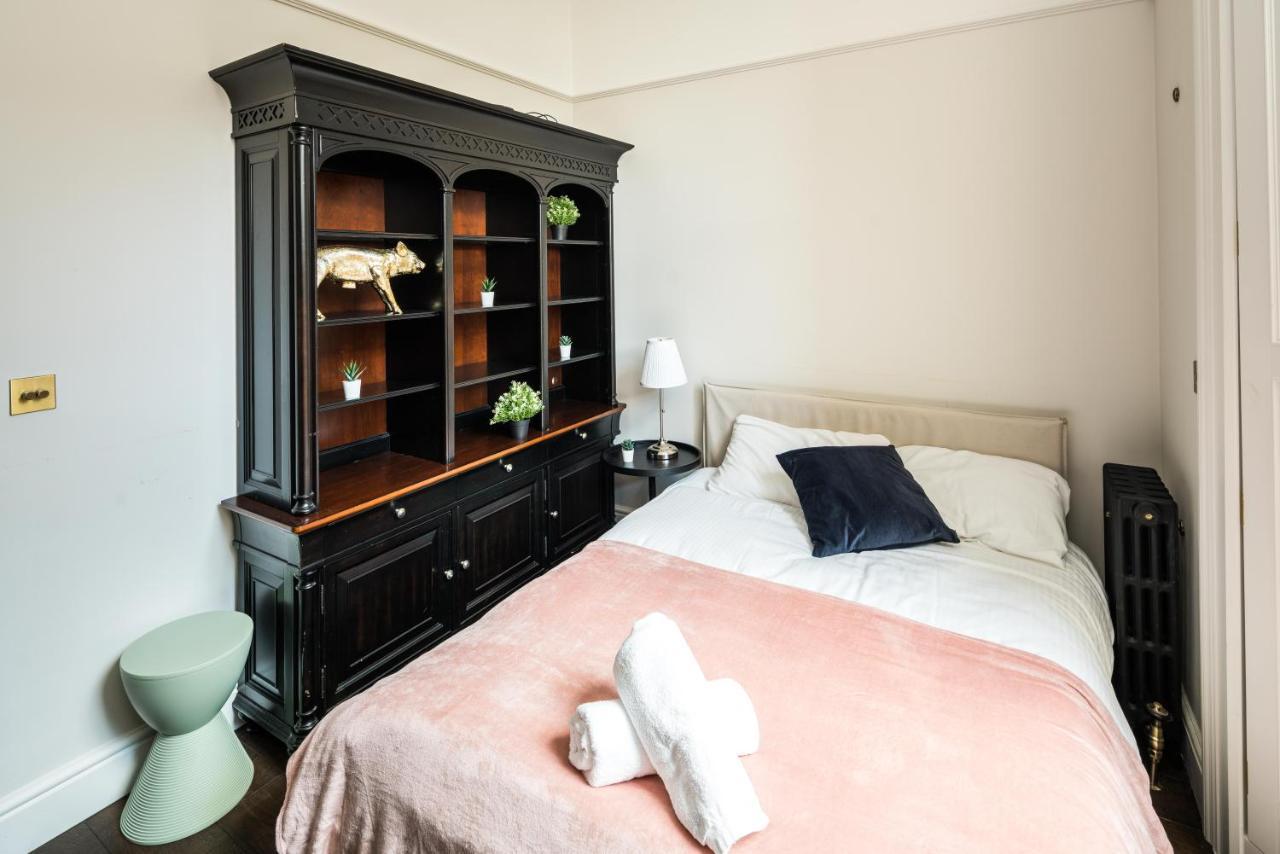 4 Bedroom House Up To 10 People At Heart Of Kensington And Chelsea Appartement Londen