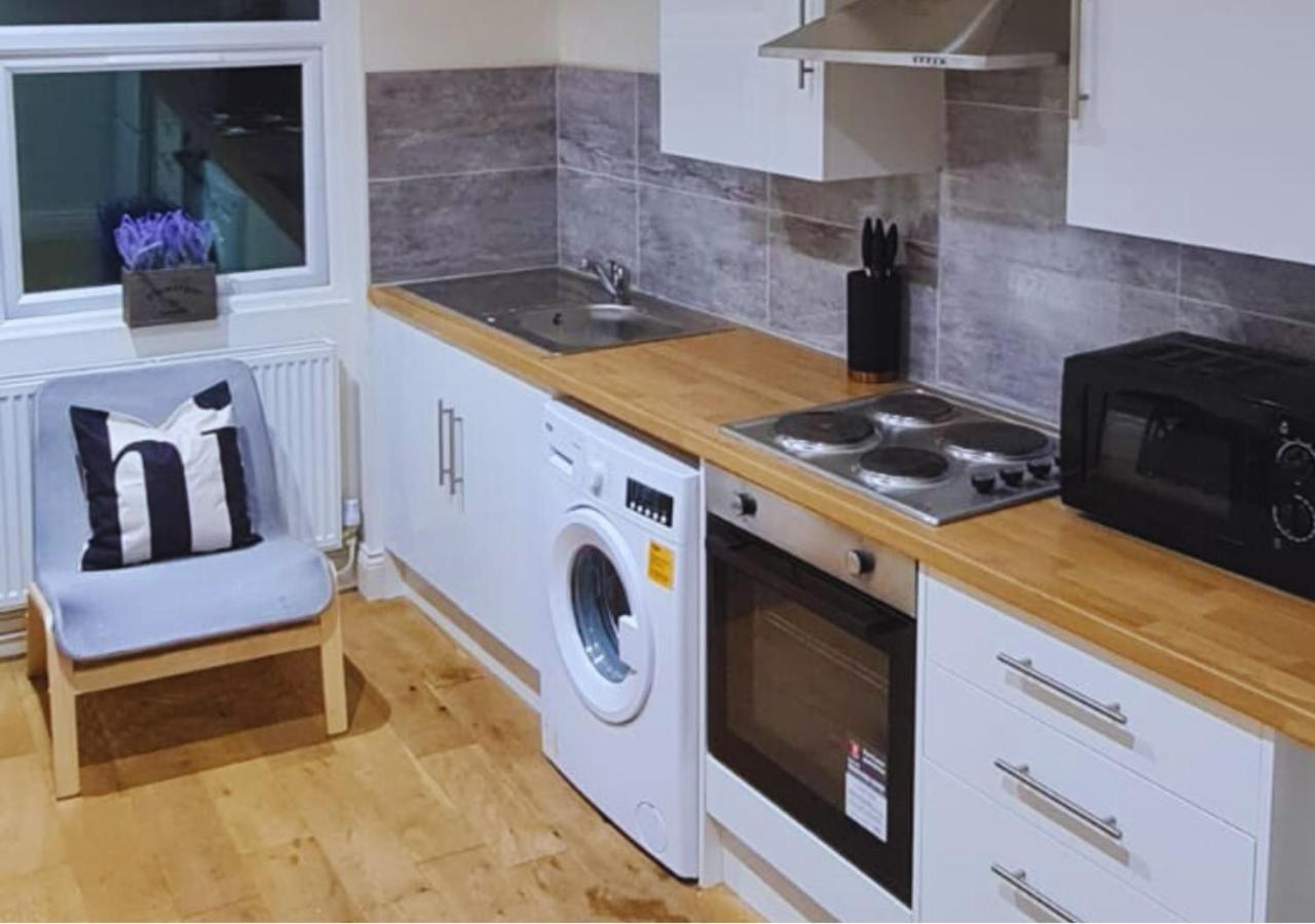 Modern 2 Bedroom In Peckham * Londen