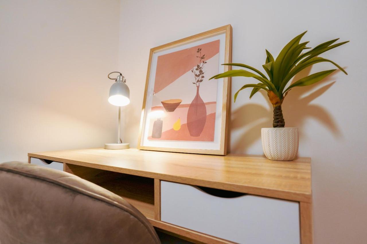 Enfield North 3br Apartment London