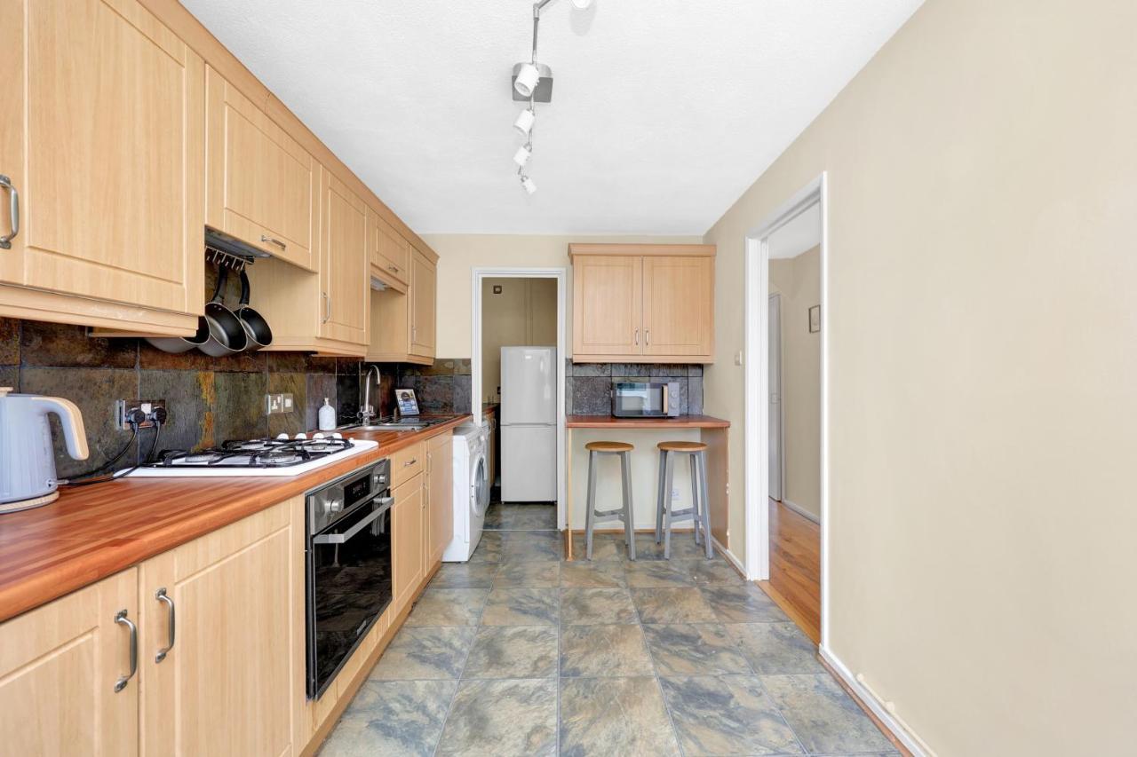 Apartamento Charming 3 Bedroom House Short Term & Flexible Renting Canary Wharf With Free Wifi & Garden *
