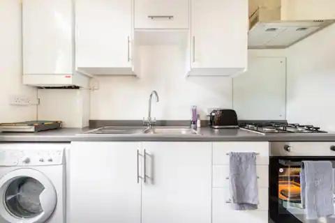 Garden Flat In Central Location