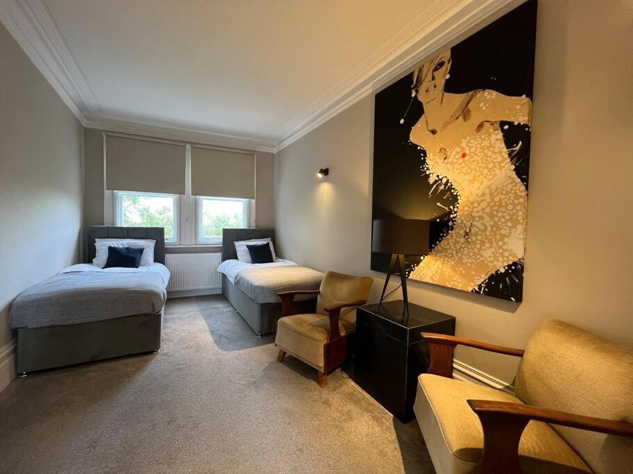 Star Warwick Mansions 3-bed Haven *