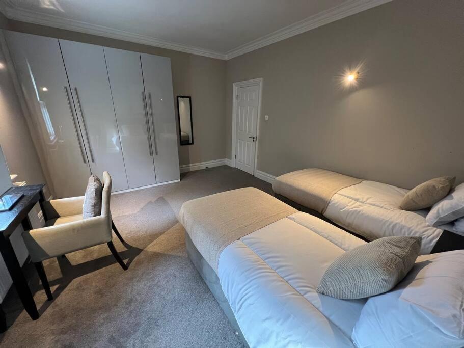 Appartement Star Warwick Mansions 3-bed Haven
