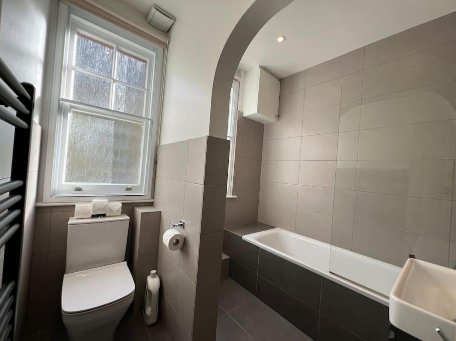 Star Warwick Mansions 3-bed Haven * Londen