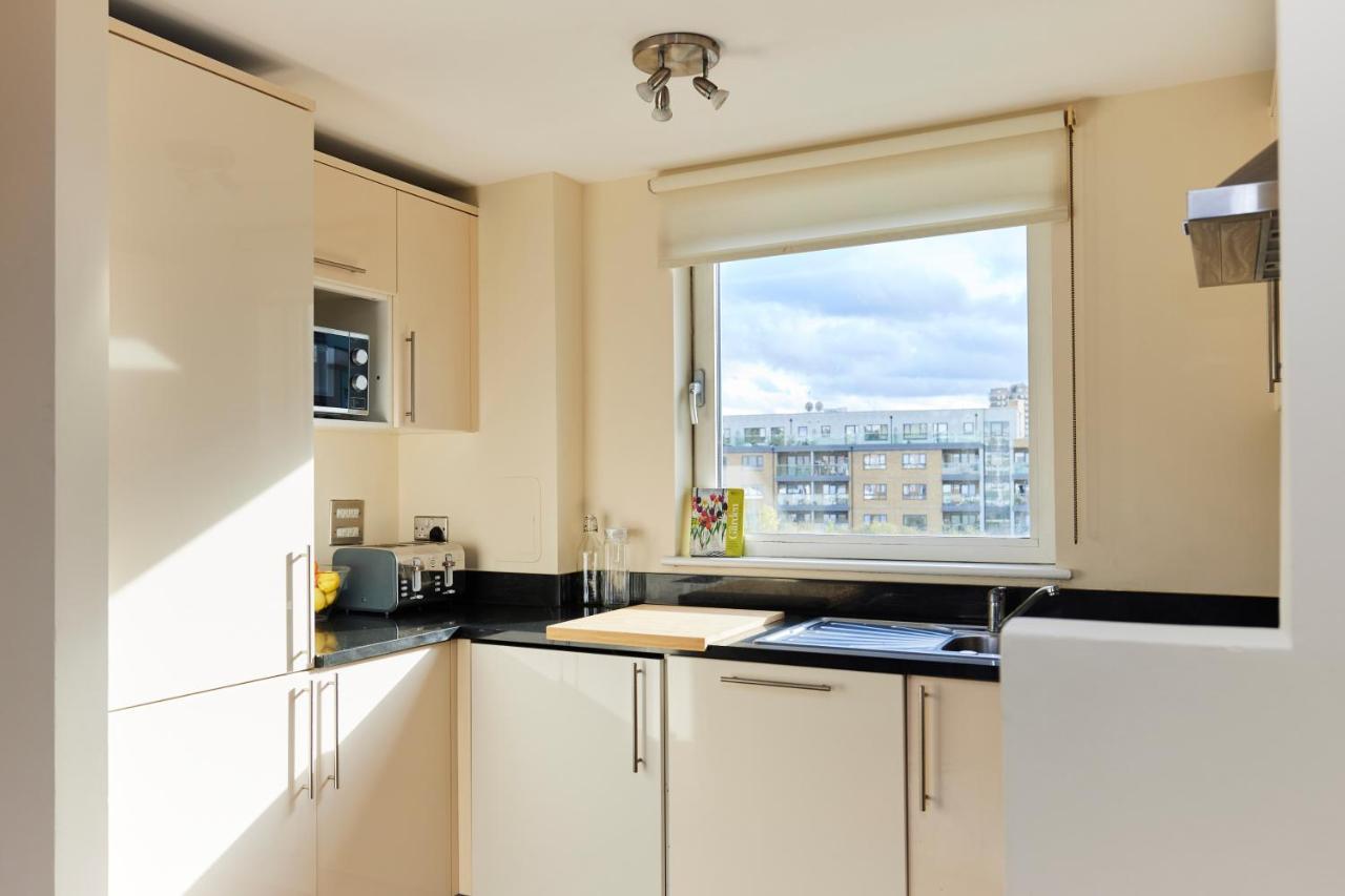 The Weavers Field Place - Classy 3bdr Flat With Terrace Londen