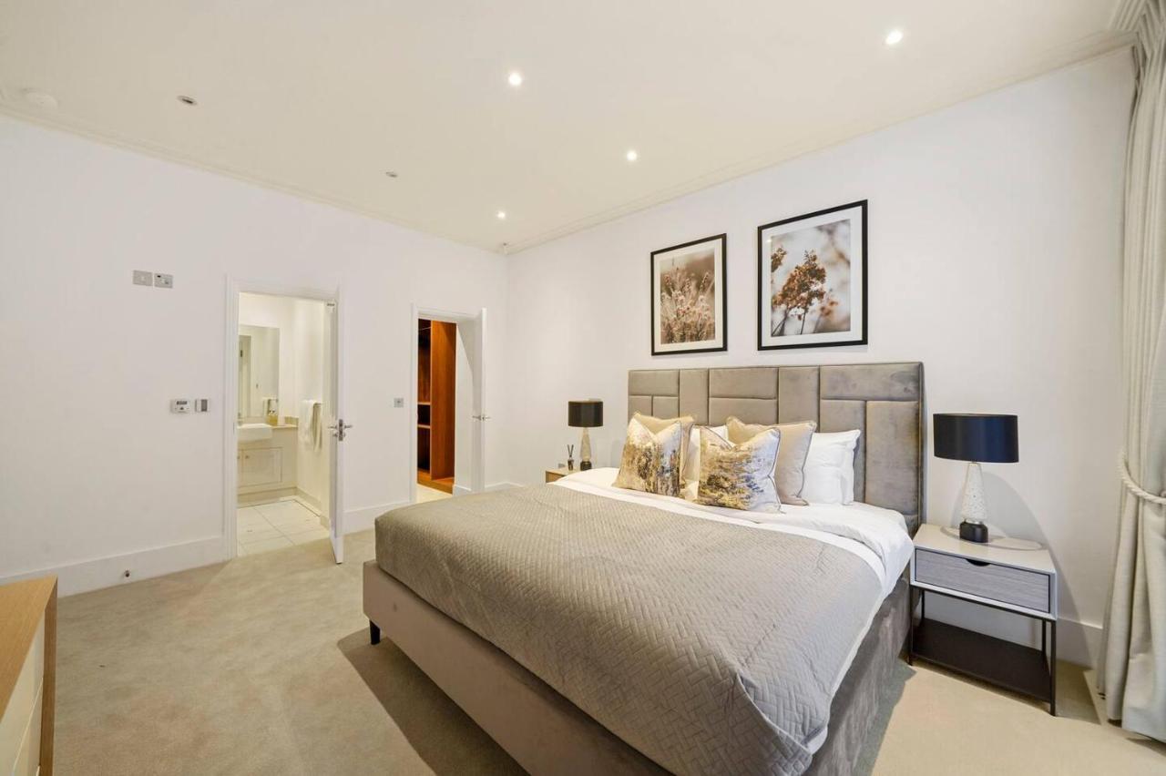 Stylish Family Near Kensington High Street Apartment *