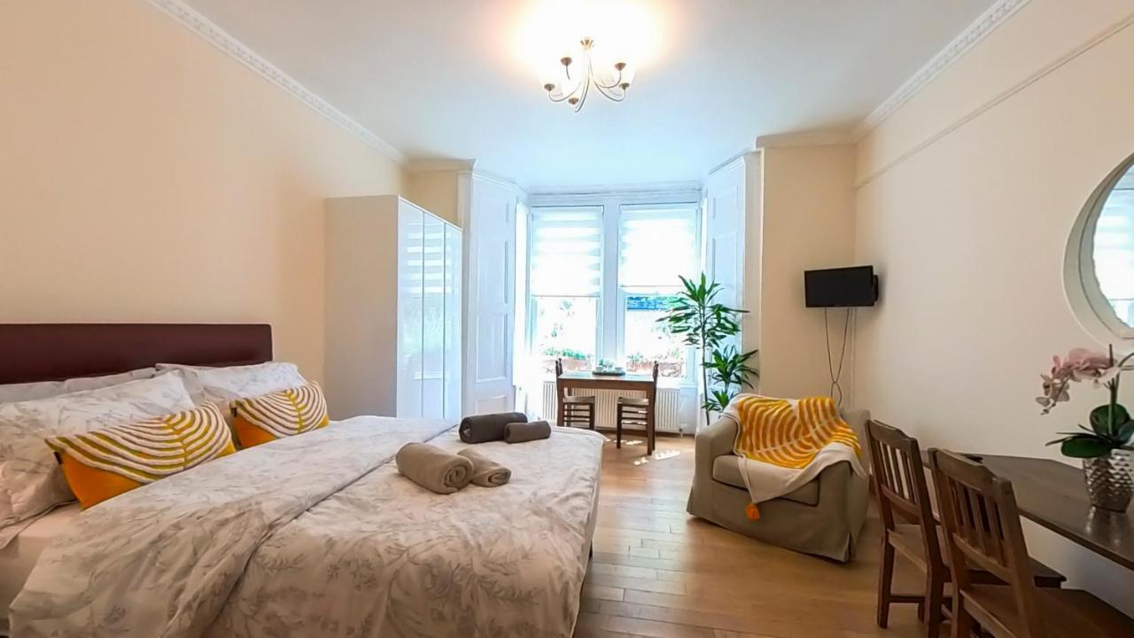 Lovely&bright Flat Close To * London