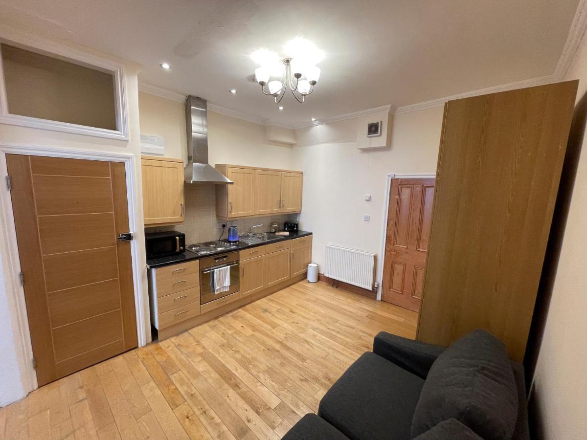 Lovely&bright Flat Close To *