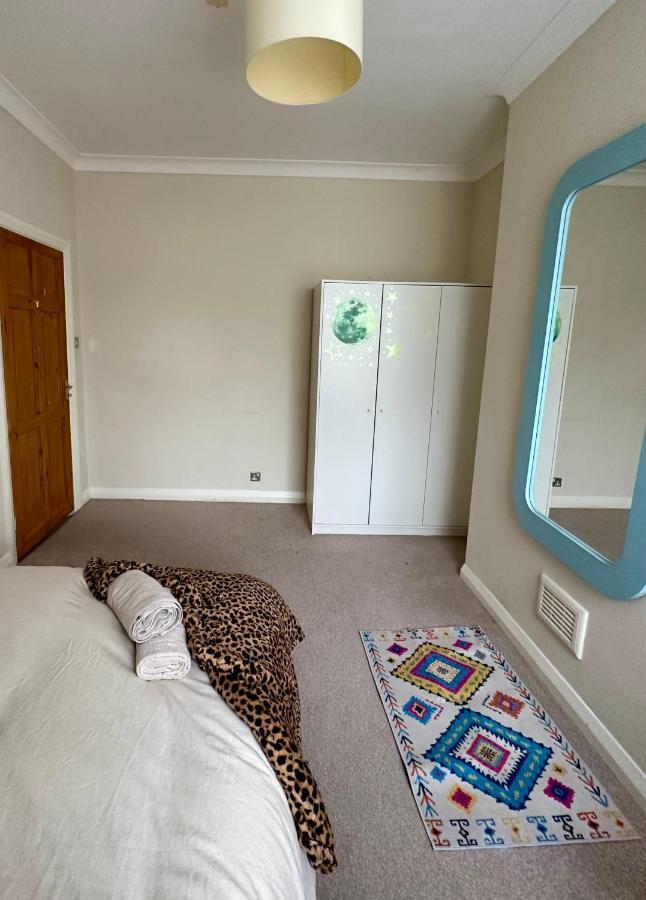 Homestay Cosy 3 Bedroom Flat Nearby Willsden