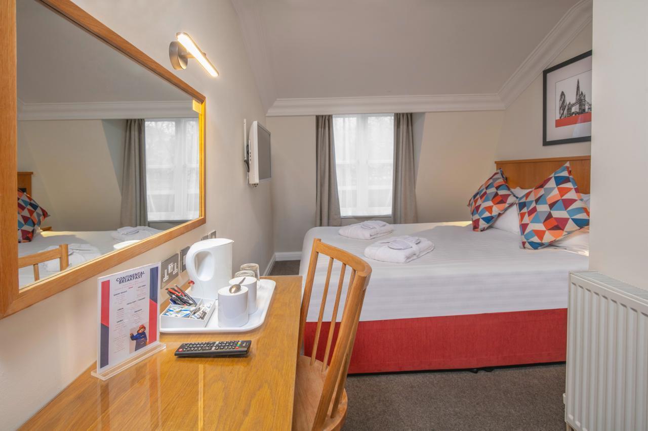 Queensway Hotel, Sure Collection By Western 3*