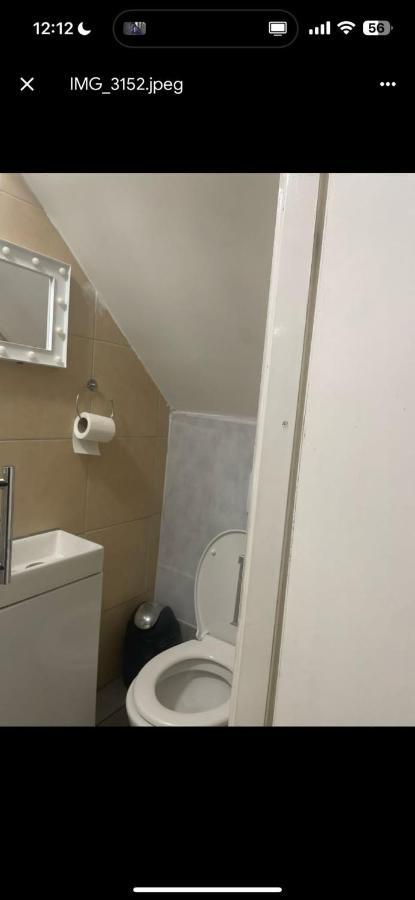 St Anthony Ensuite London