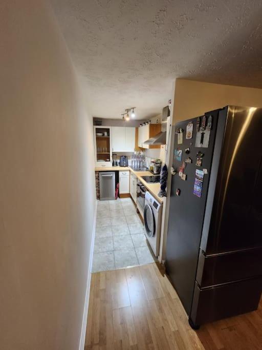 Amazing 1 Bed Flat, Sw19 Londres