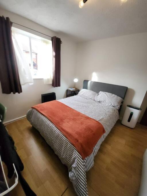 Amazing 1 Bed Flat, Sw19 Apartamento *