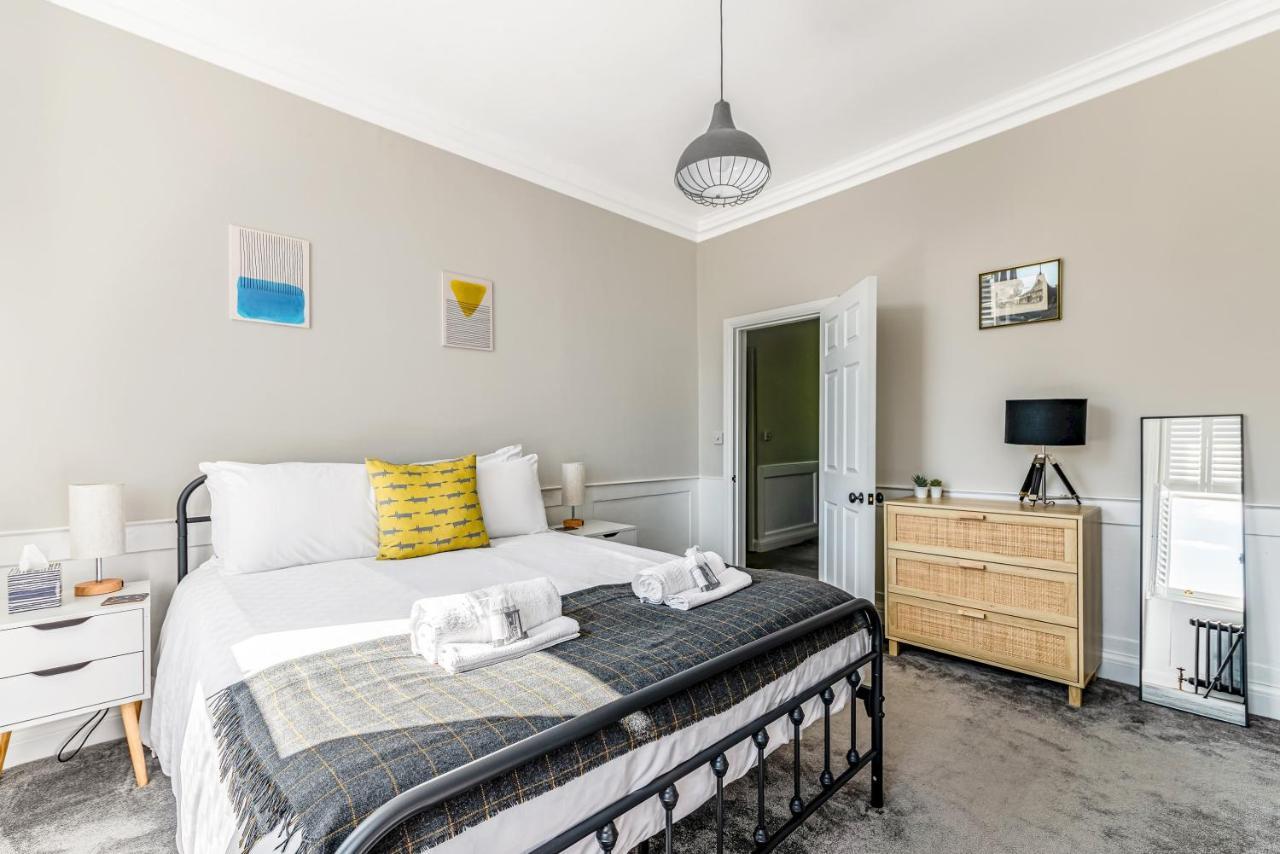 Pass The Keys Luxury Converted Victorian Flat In Leafy Highbury London