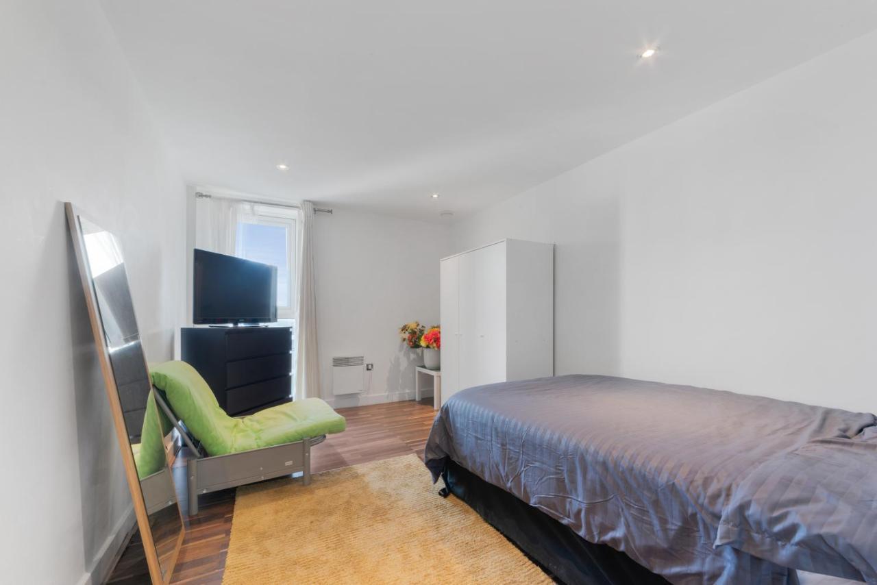 Apartamento Excel 3 Bedroom Near City Airport And O2 Arena