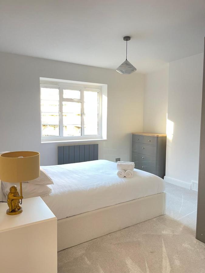 Specious-cozy Maida Vale Apartamento Londres