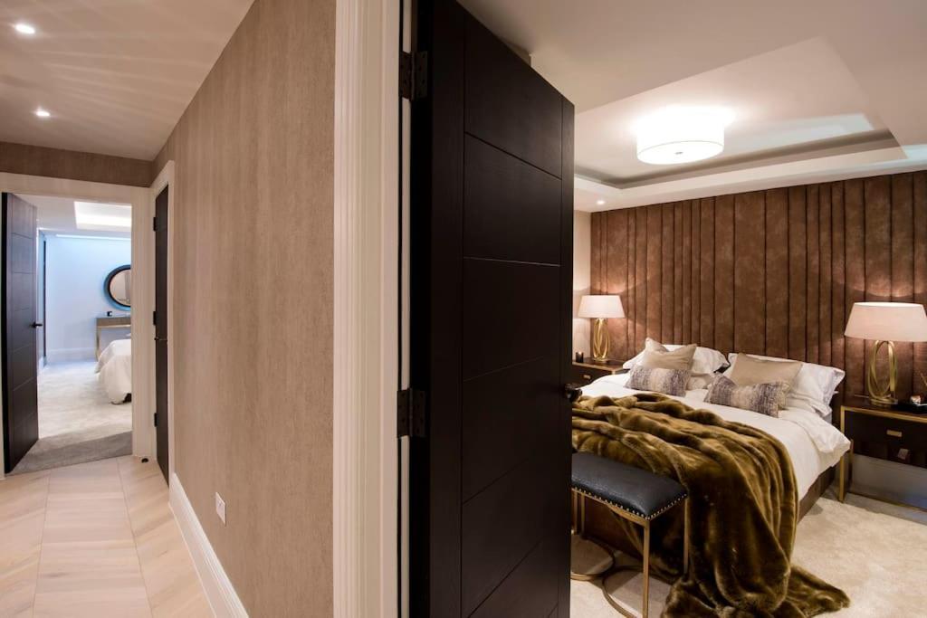 New, Luxury 3 Bed Duplex In Covent Garden Apartment *