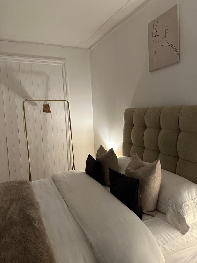 Artistic Two Bedroom * Londres