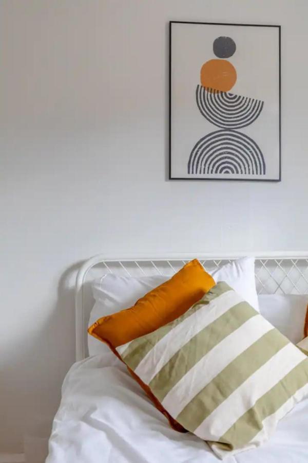 Cosy 4bd Flat Wprivate Balcony - Nine Elms! London