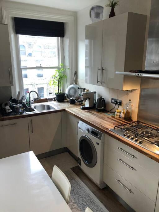 Metropolitan Tranquility: Chic Flat Regent's Park Londres
