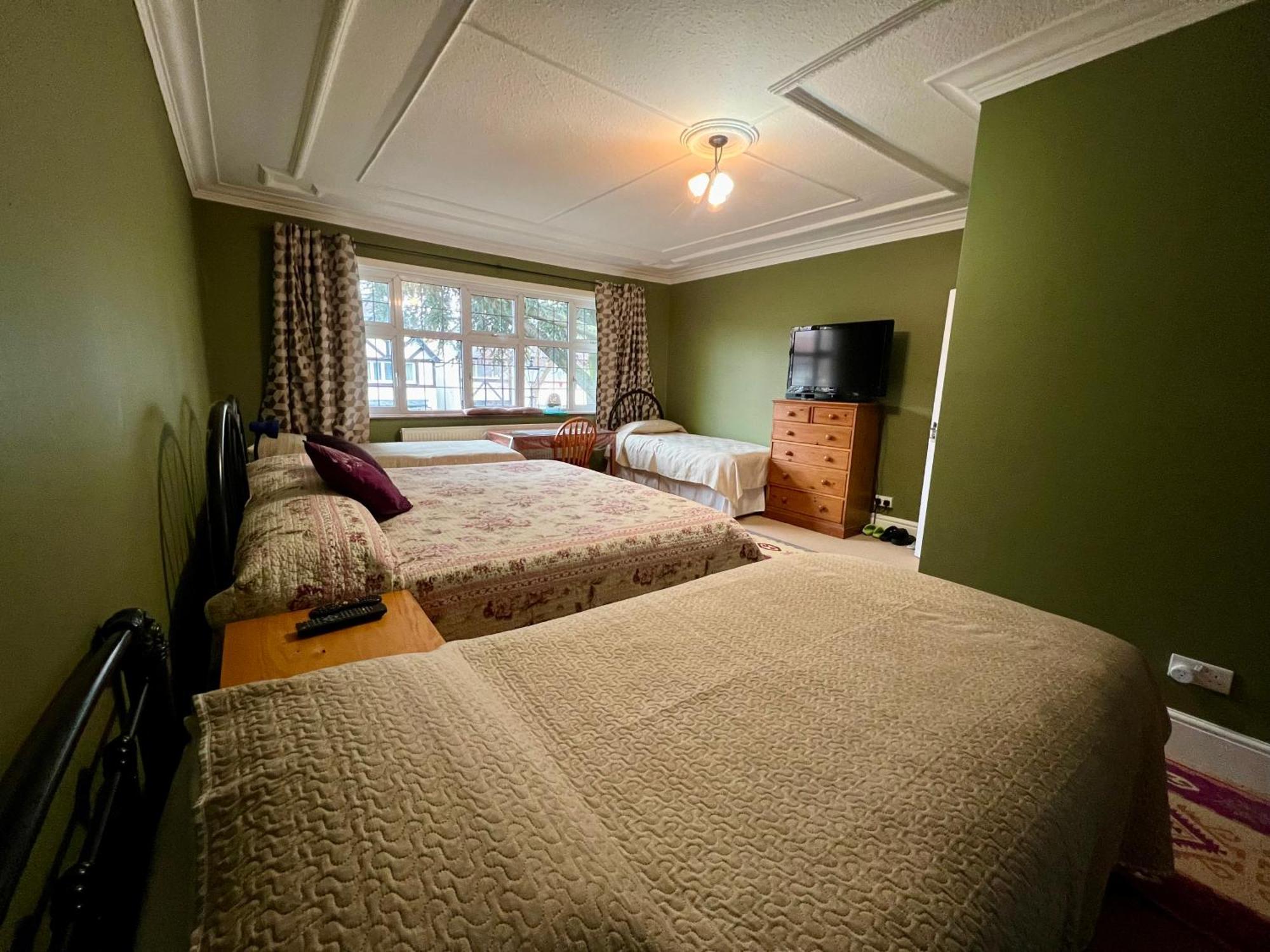 Saint Gabriel'S Road Guesthouse Gasthof